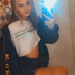 Meet your Posher, Alyssa